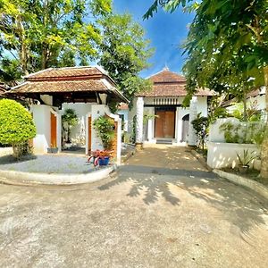 Villa à 3 Chambres à Coucher